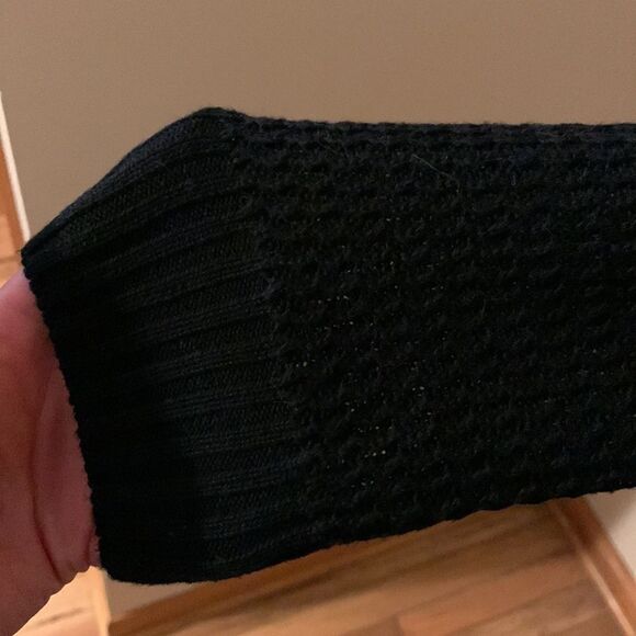 Show Me Your MuMu oversized black Long Sleeve Open Back knit sweater - Picture 3 of 9